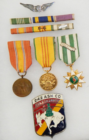 Vietnam 242nd Assault Helicopter Company Pilots Medals & Insignia Group